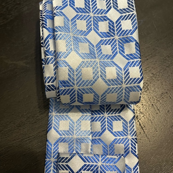 Vintage Blue & White Squared Diamond Tie Men Classic Buisness Wedding Tie - Picture 1 of 7